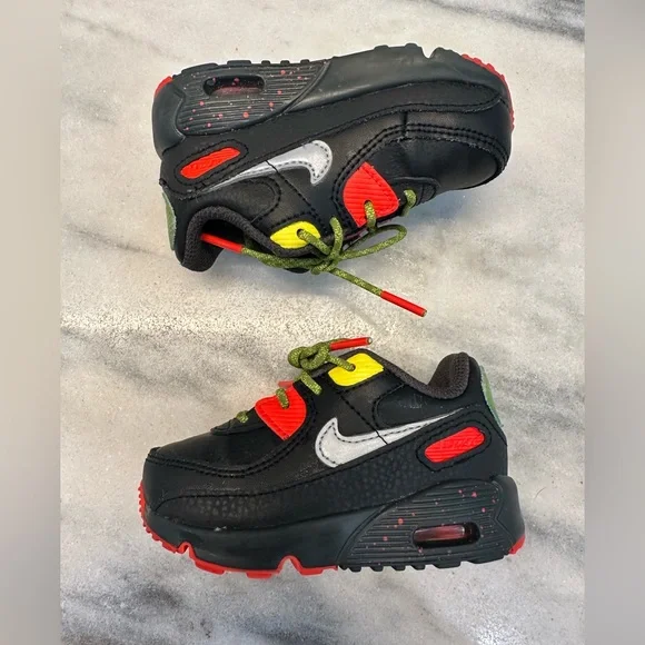 Nike Baby Air Max 90 Sneakers color Black Asparagus  size 5 - Picture 4 of 8